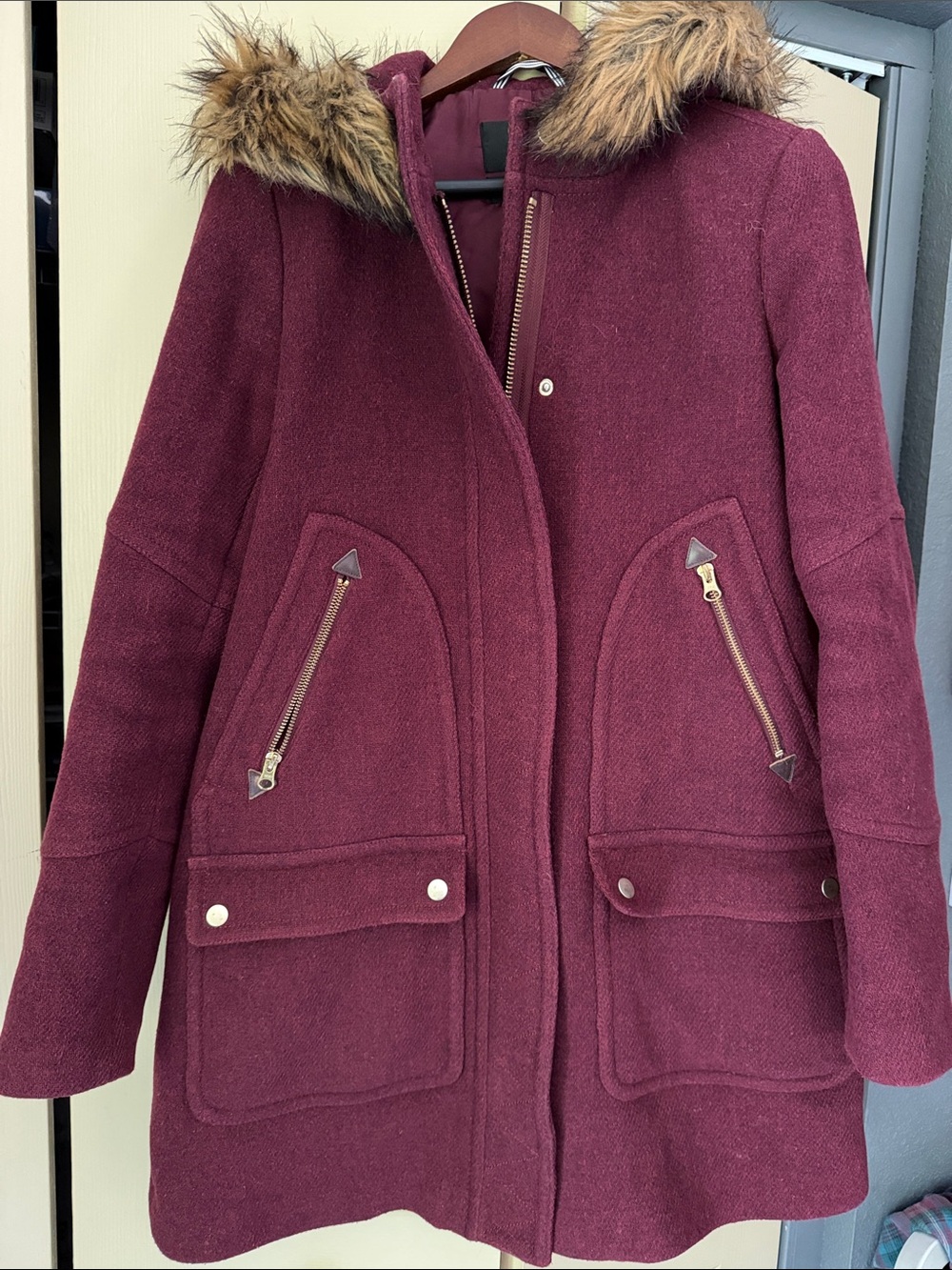 J. Crew Chateau Parka Stadium Cloth Coat Size 8 Tall Burgundy Faux Fur Collar
